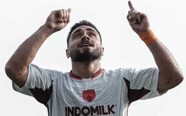 Triunfos visitantes y goleada en la BRI Super League