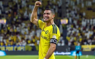 Ronaldo se acerca a los 1.000 goles con un triplete