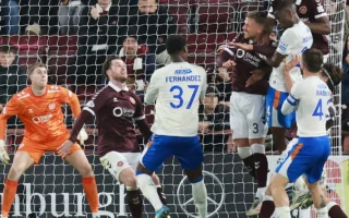 Empate agónico del Rangers ante Hearts en Escocia