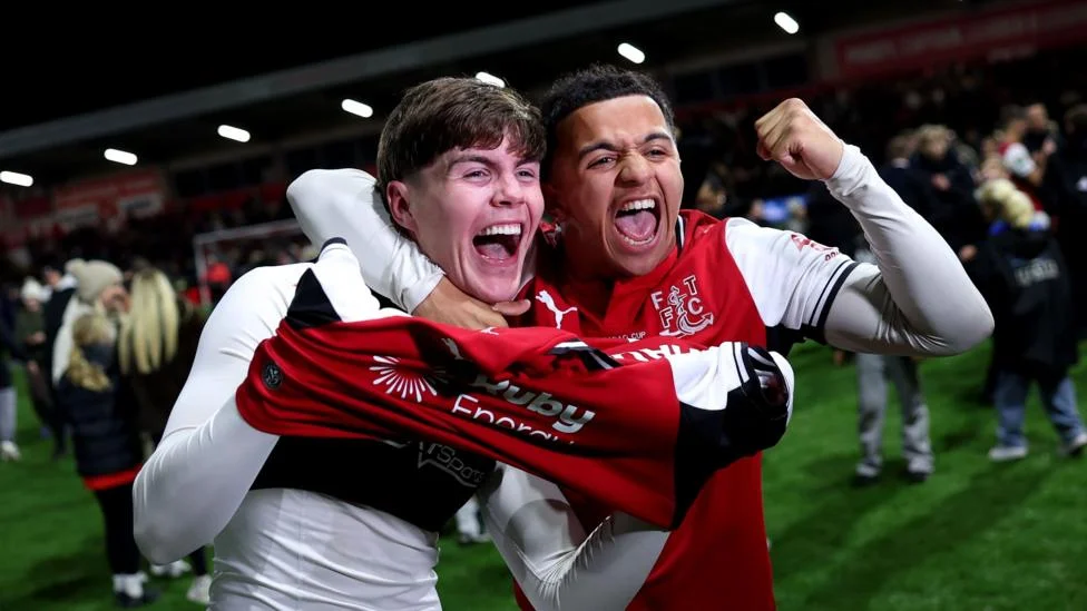 Fleetwood se medirá con Everton o Newcastle en cuartos
