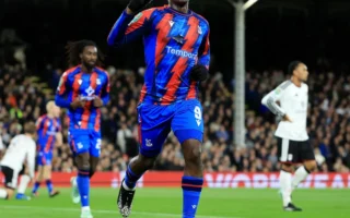 Nketiah clasifica al Crystal Palace ante el Fulham