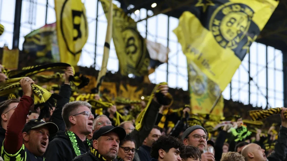 El Borussia Dortmund declara la guerra a los móviles en el estadio