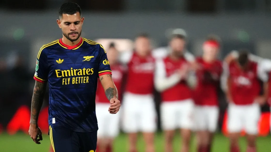 El Arsenal sufre histórica eliminación en la Carabao Cup