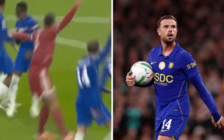 Jordan Henderson pide penalti contra su propio equipo con el Chelsea