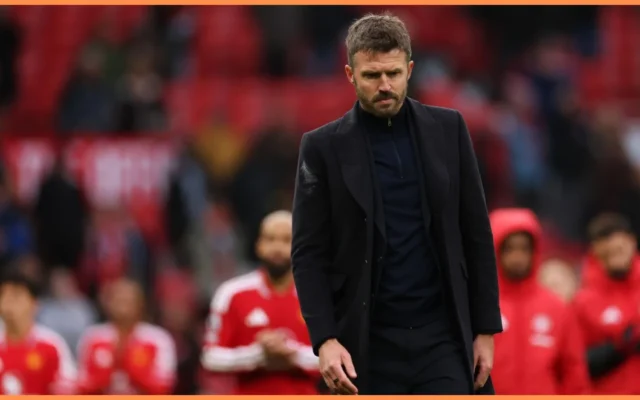 Michael Carrick se reúne con la plantilla del Man United