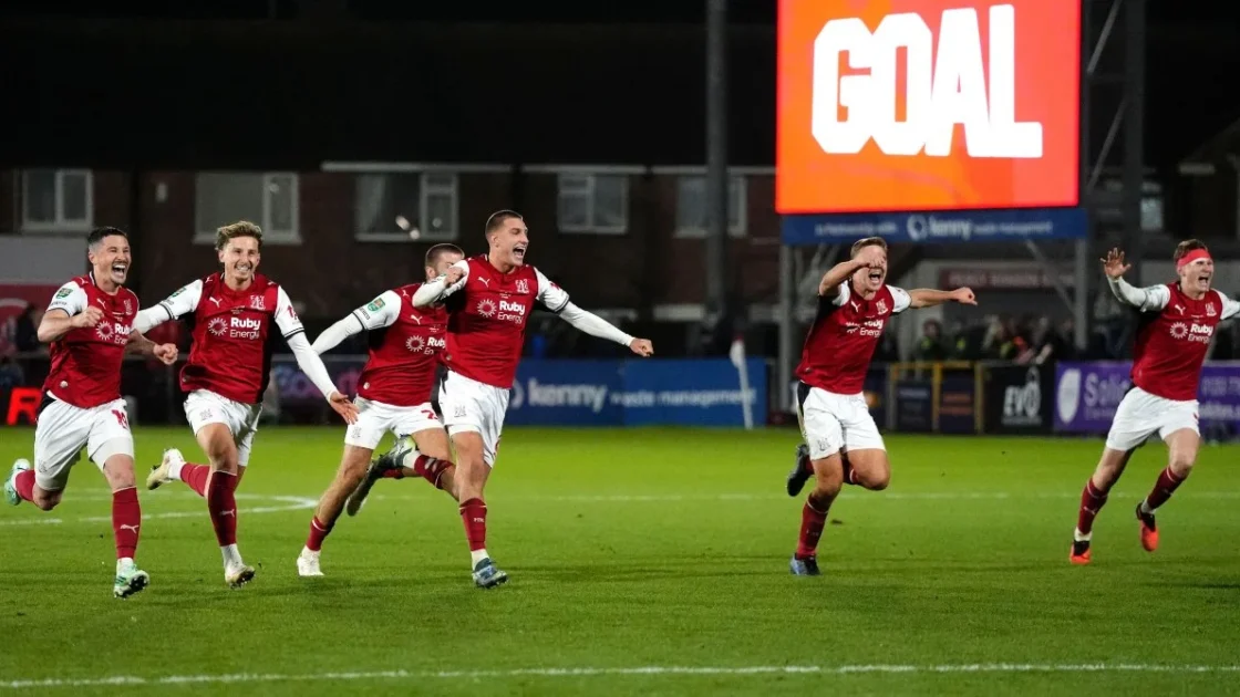 Fleetwood Town elimina al Arsenal de la Carabao Cup