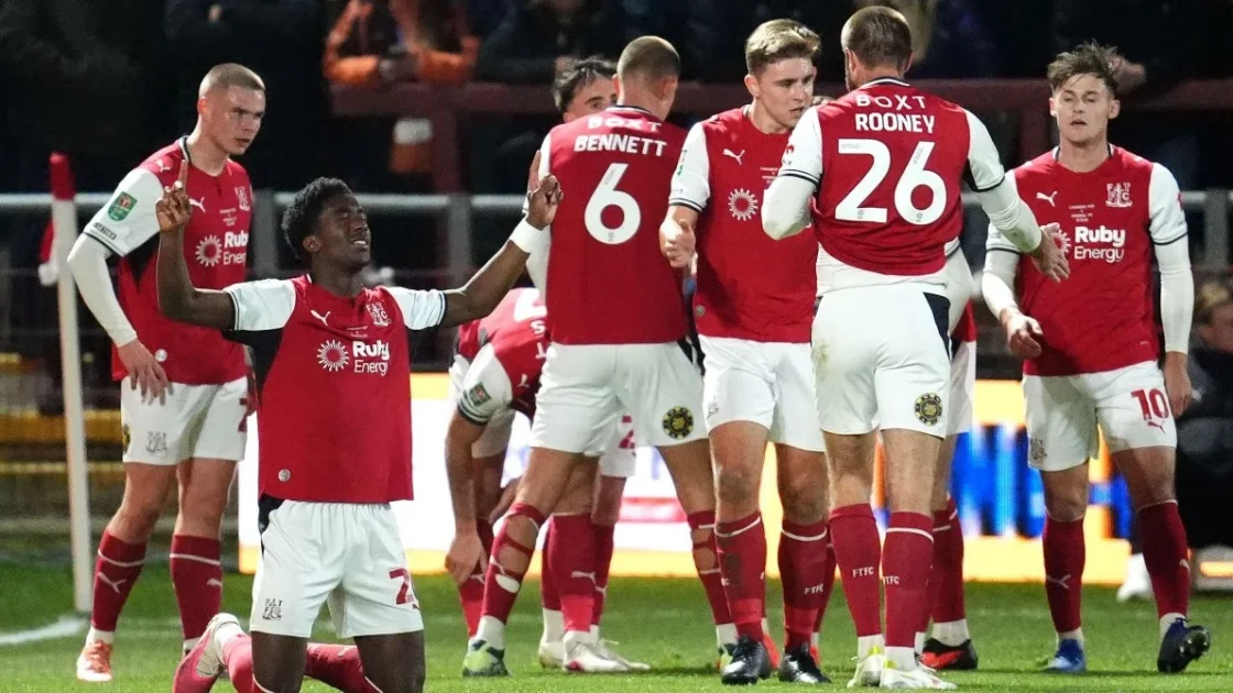 Fleetwood sorprende al Arsenal con un gol en la Carabao Cup