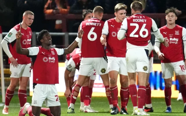 Fleetwood sorprende al Arsenal con un gol en la Carabao Cup