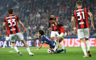 Koni De Winter: El Milan confía en su sólida base