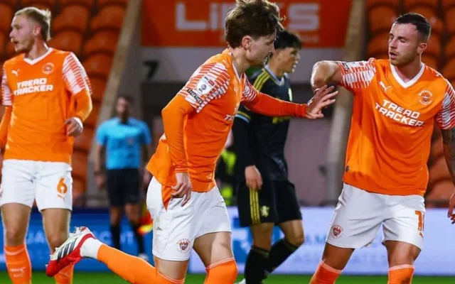 Blackpool vence al Aston Villa y Port Vale golea al City