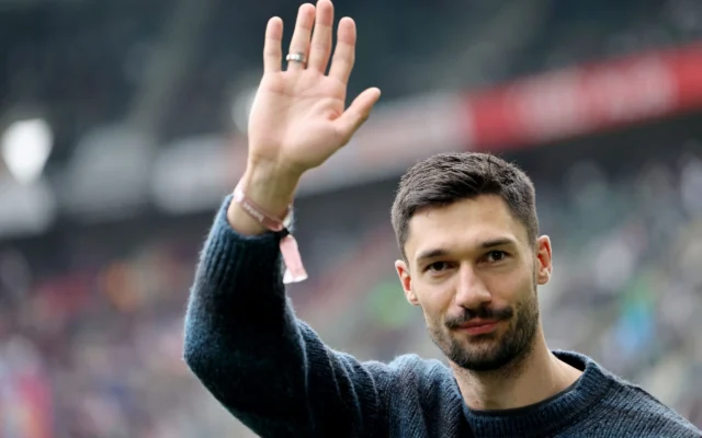 Alexander Blessin frena el regreso de Tim Kleindienst