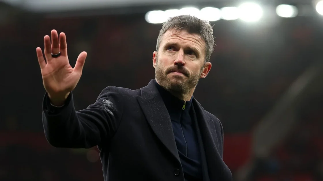 El Manchester United toma una decisión sobre Michael Carrick