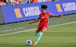 Croix Bethune bate récord de asistencias en la NWSL
