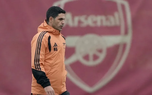Arsenal apunta a Kroupi: la postura de Bournemouth