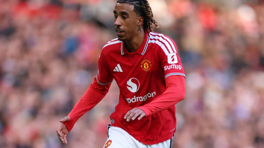 Leny Yoro apunta a salir del Manchester United hacia el AC Milan
