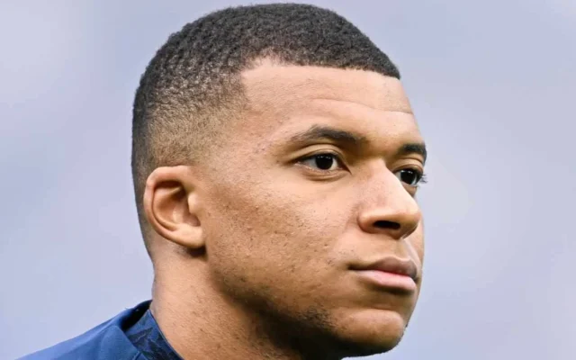 Kylian Mbappe y La Liga piden perdón en China por polémicas