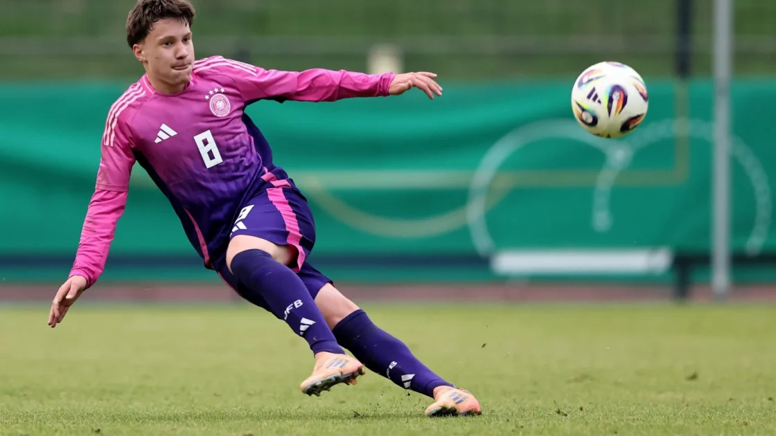 Eintracht Frankfurt: Niko Ilicevic apunta a debut histórico