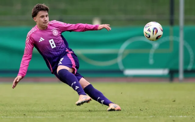 Eintracht Frankfurt: Niko Ilicevic apunta a debut histórico
