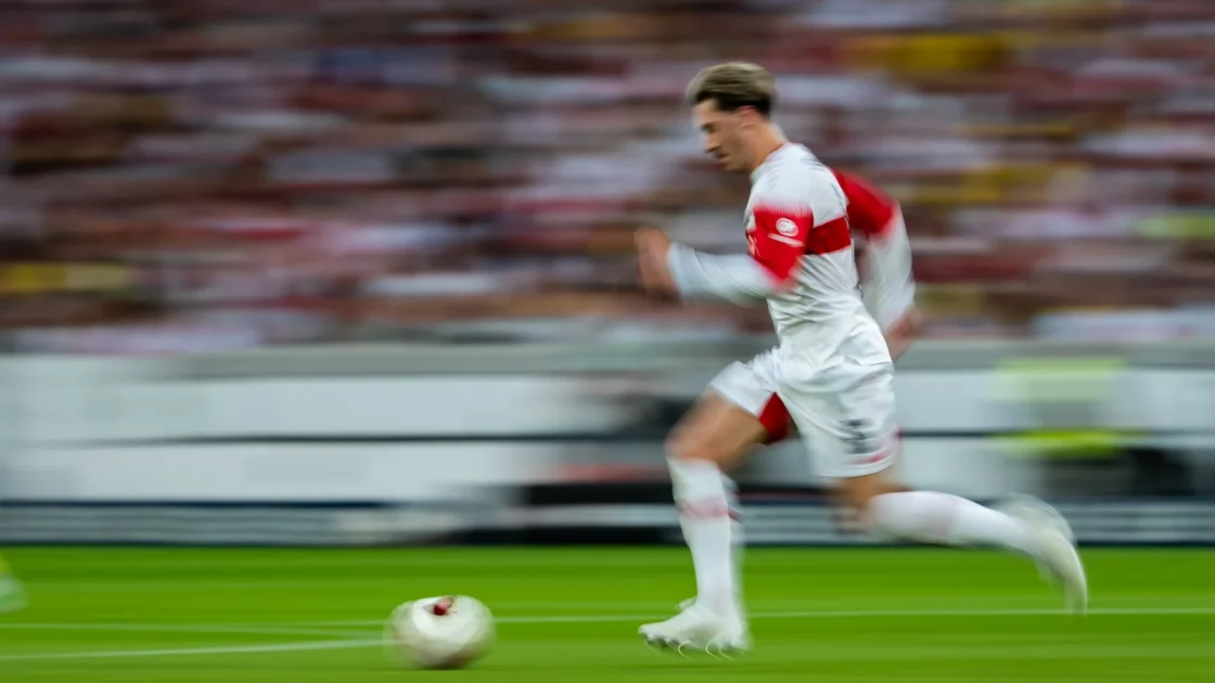 Stuttgart pierde a Angelo Stiller para el duelo ante Leverkusen